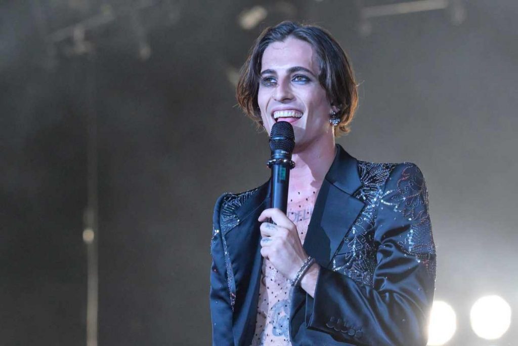 Damiano Dei Maneskin Altro Che Giorgia Soleri Il Frontman Di Notte