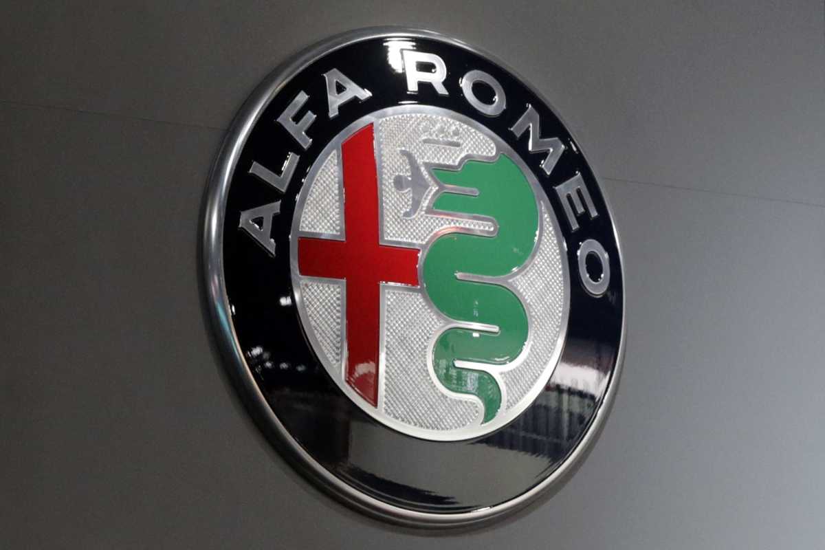 alfa romeo rivoluzione suv elettrico