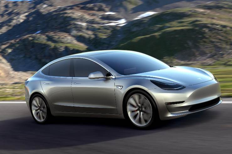 Tesla Model 3, l'auto che tutti attendevano